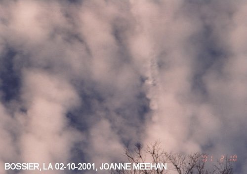 Chemtrails over Bossier, LA on 02-10-2001