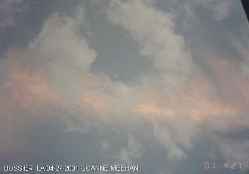 Chemtrail sprayings over Bossier, LA on 04-27-2001