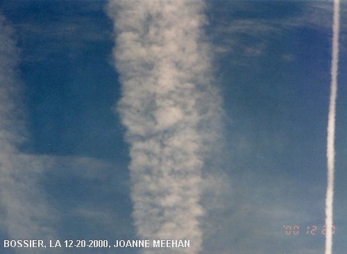 Chemtrails over Bossier, LA on 12-20-2000