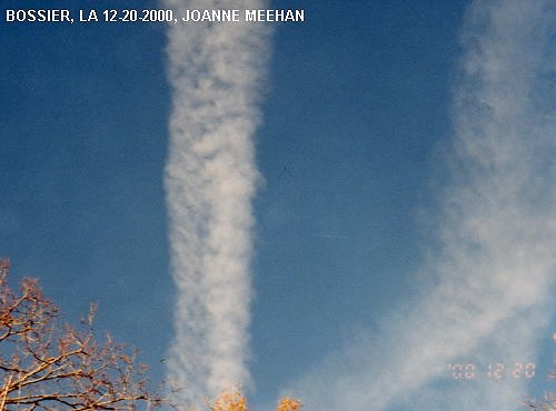 Chemtrails over Bossier, LA on 12-20-2000