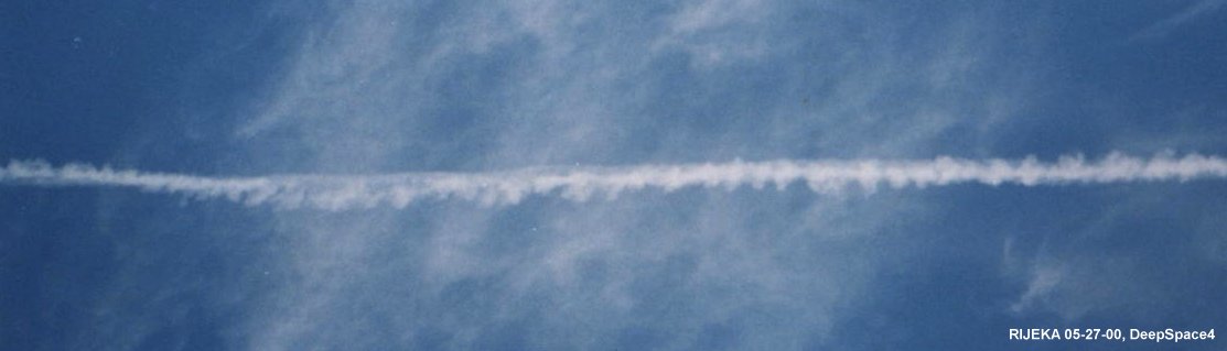 Chemtrails over Rijeka, Croatia on 05-27-00, chemtrail detail