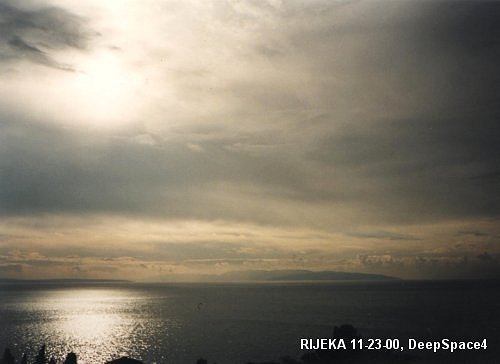 Chemtrail sprayings over Rijeka, Croatia, on 11-23-2000
